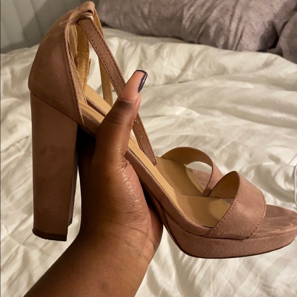 Pink nude strap heels